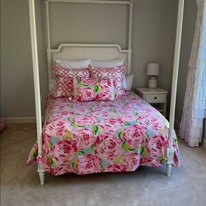FULL Lilly Pulitzer by Garnett Hill floral Duvet, 2 Euros, 1 standard